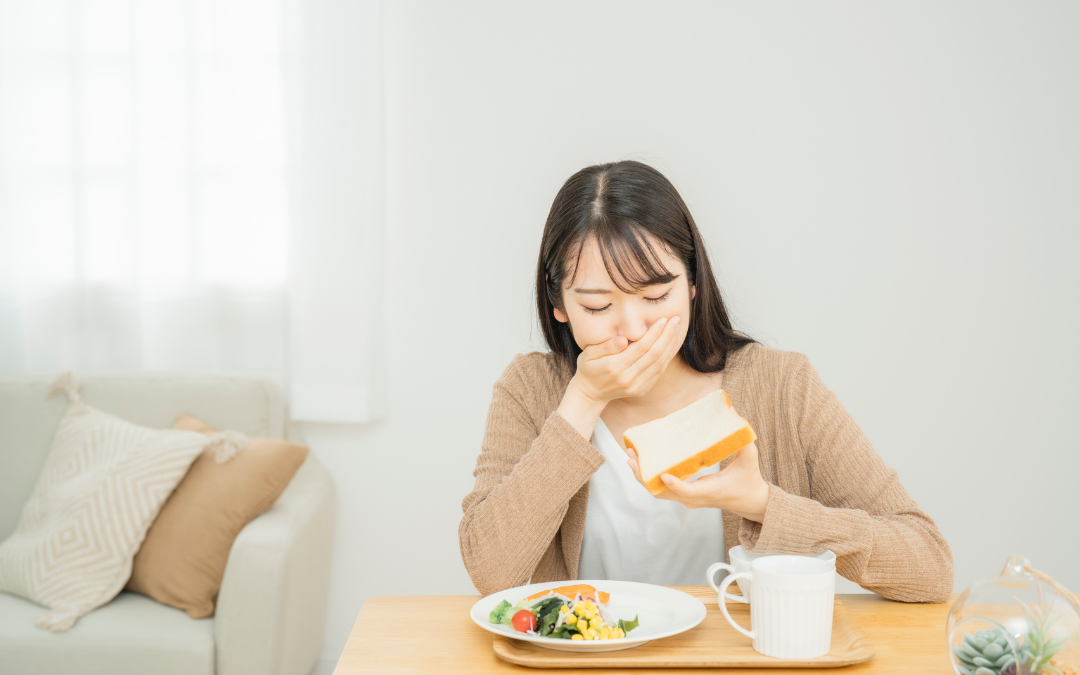 妊娠超初期の食欲はどう変化する？食べてもお腹が空くのはなぜ？症状が出る時期や注意点なども解説