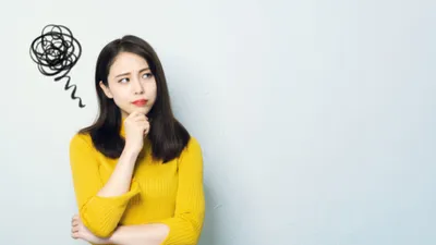 排卵日の腰痛の原因は?症状を和らげる方法や受診の目安も解説