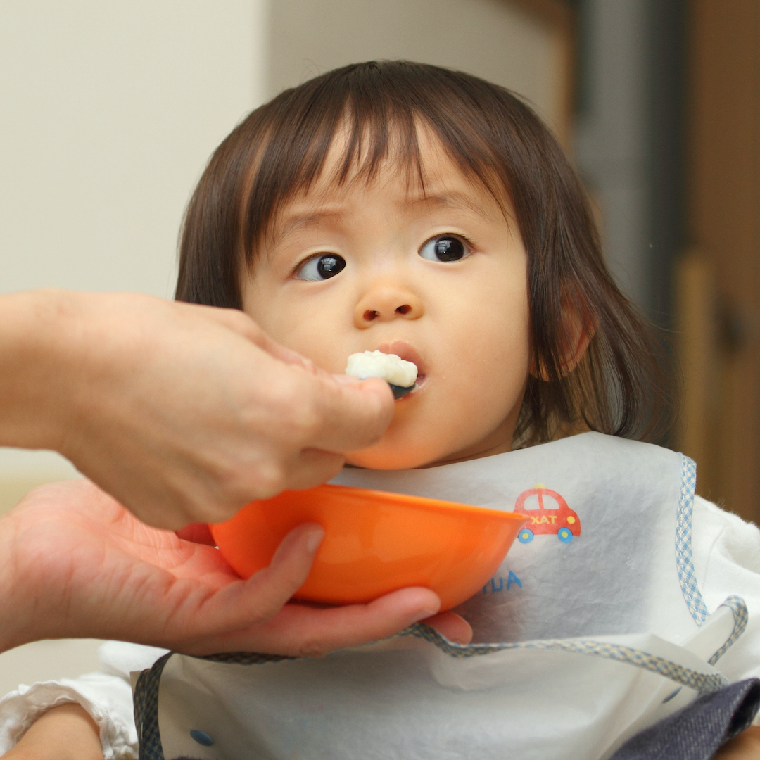 保育士監修 ベビー スタイ シンプル お食事エプロン プレゼント 防水