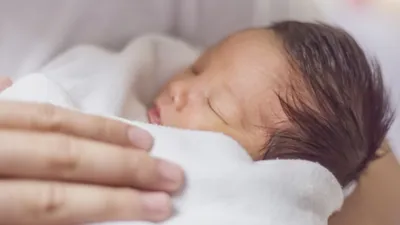 双子の妊娠はいつわかる？診断方法や双子とわかったときの対応も解説
