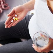 妊娠中、市販薬、漢方薬、サプリメントは必ず相談しながら服用を