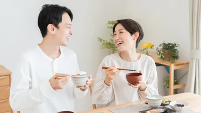 妊娠超初期に生理痛のような腹痛を感じることはある？症状の原因・特徴も解説