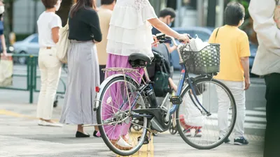 抱っこ紐をしたまま自転車に乗ってもいいの？事故の危険性や注意点も解説