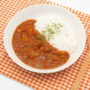 切る手間なし！　レンジさば缶カレー