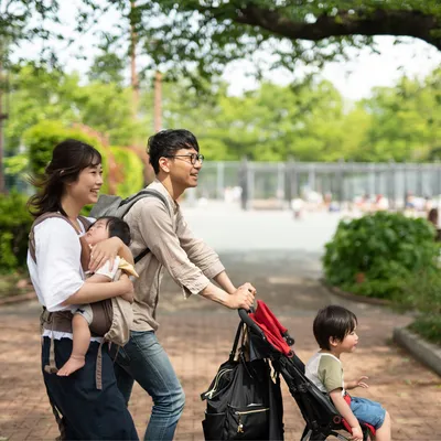 【乗り物別】赤ちゃん連れの旅行に必要な持ち物リストと軽量化のコツ