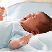 赤ちゃんのギャン泣きはいつまで続く？原因や対処法もご紹介！