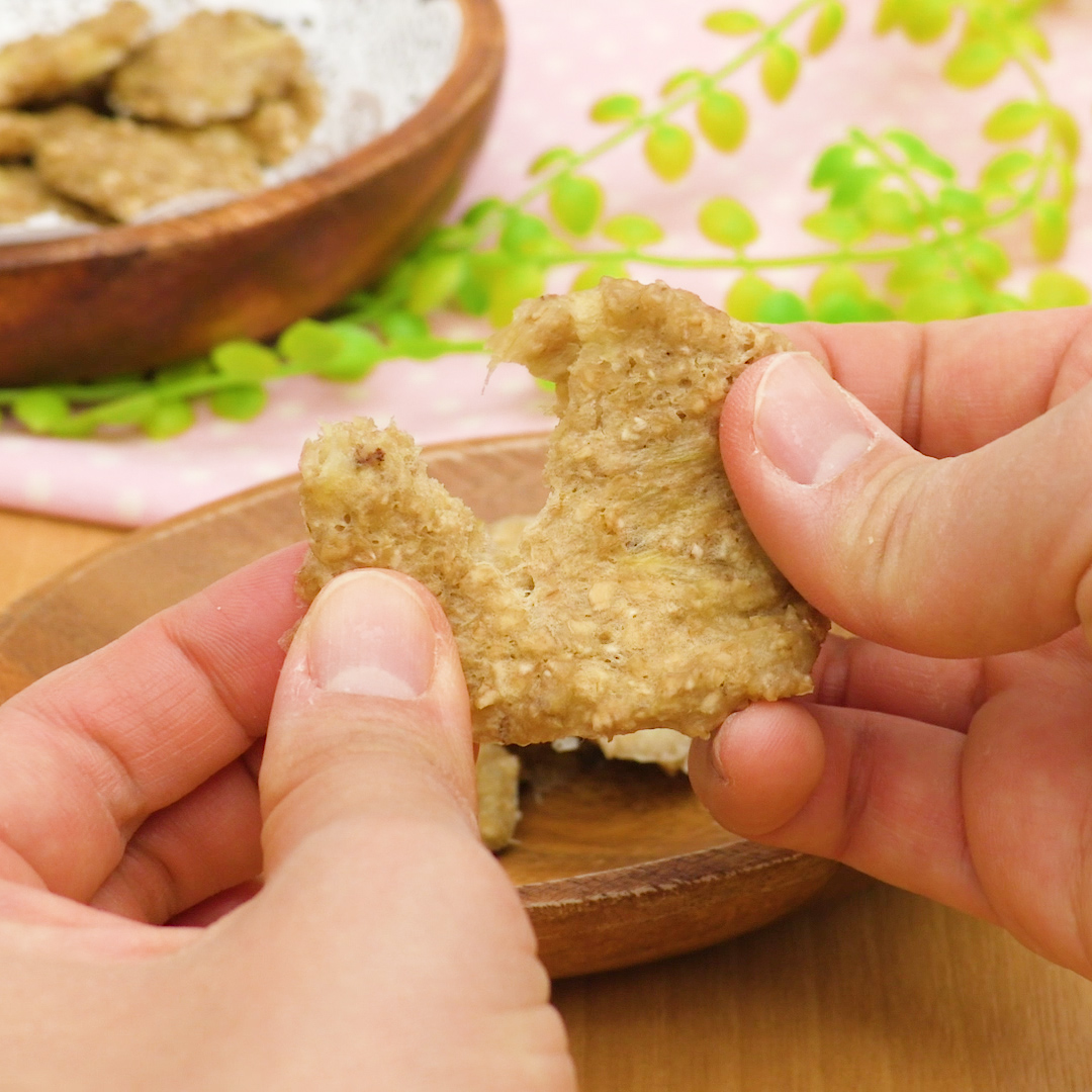 砂糖不使用！　レンジでできるオートミールクッキー（２歳頃〜）