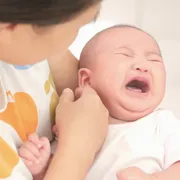 知っていて楽に　子どもの泣きへの理解と関わり