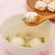 いろいろ使える！　離乳食やわらか鶏団子