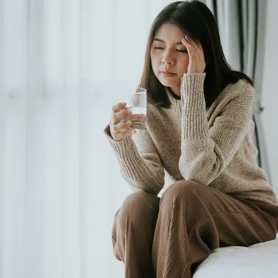 妊娠後期の頭痛の原因は？薬は飲んでもいいの？