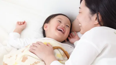 2歳児の抱っこは甘え・抱き癖？子どもの「抱っこして」の理由と対処法