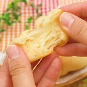 一度食べたらはまっちゃう　もちもチーズパン（2歳頃から）