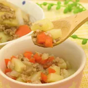 ひき肉だから食べやすい！　子どももよろこぶ肉じゃが