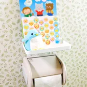 置き場に困るトイレトレグッズを！ペーパーホルダー上ラック