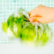 サラダスピナーいらず 野菜の水切りテク