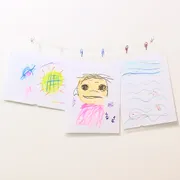 子どもの絵を整理！おうちギャラリー