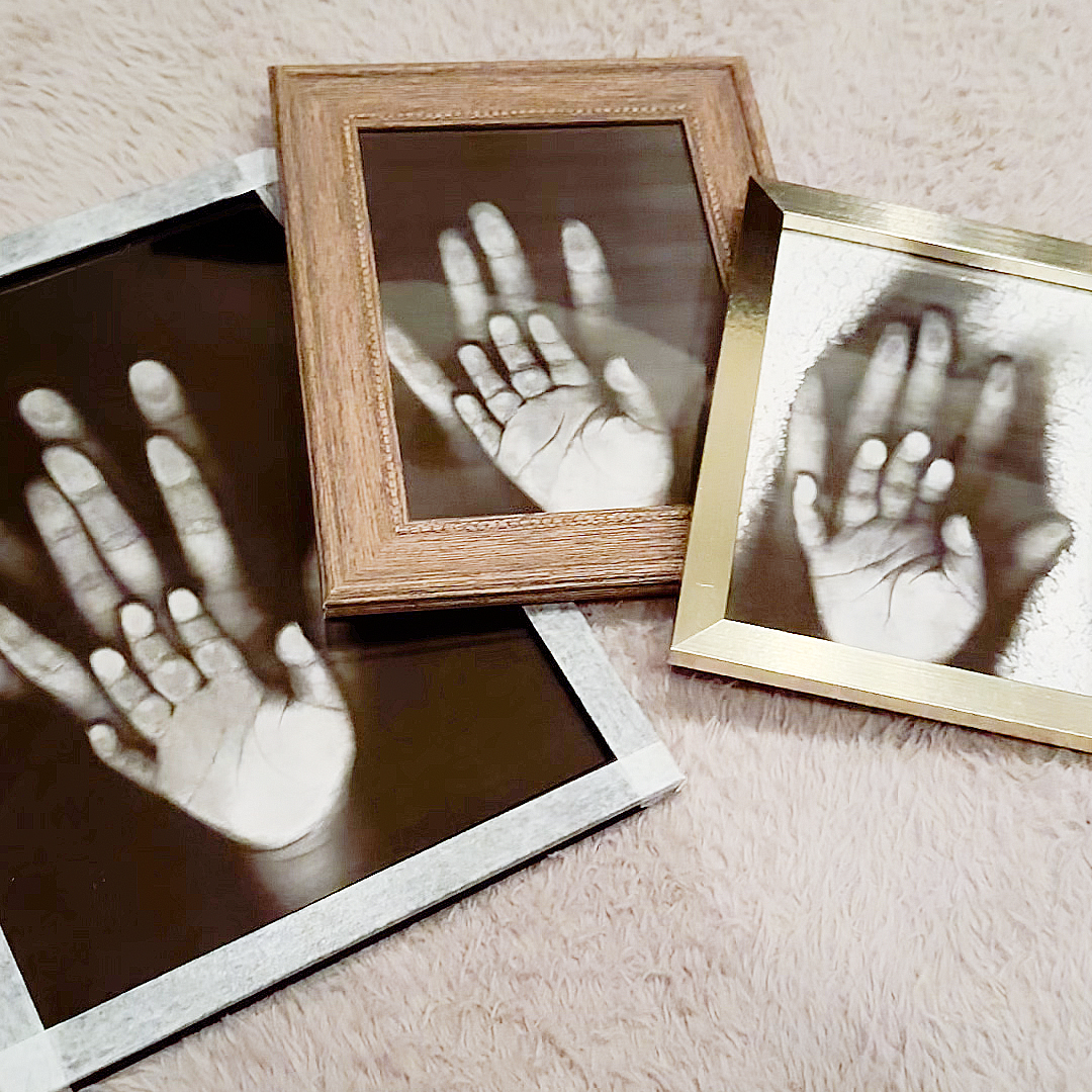 スキャナを使った手形アートで家族の思い出を残そう
