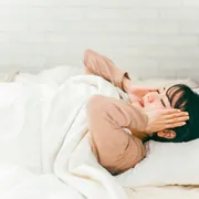 妊娠中に眠れないときはどうしたらいい？眠れない原因や不眠の解消方法、赤ちゃんへの影響も解説！