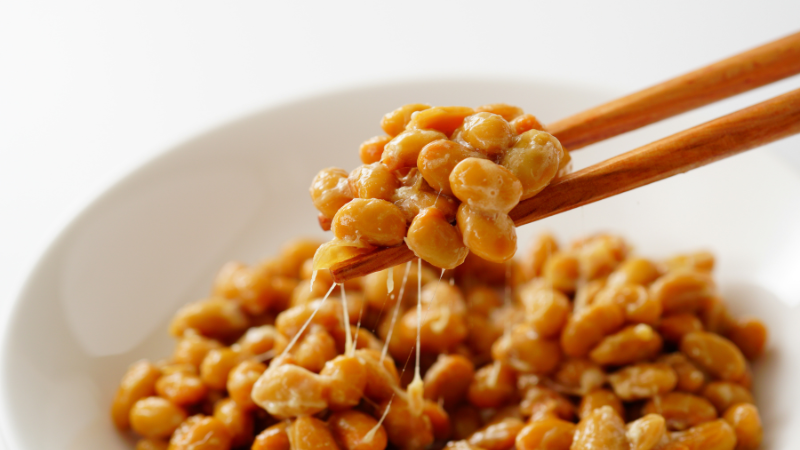 納豆はつわり中に食べても大丈夫？含まれる栄養やおすすめレシピを紹介！【管理栄養士監修】