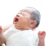 【医師監修】生後1ヶ月の赤ちゃんが寝ないときどうしたらいい？