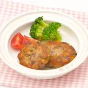 小骨が気にならない！　イワシと豆腐のハンバーグ