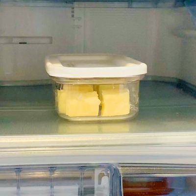 EC_白完_E00497_ギューっとひと押し!_5gにカットできちゃうバターケース.00_00_39_28.静止画007
