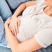 【医師監修】妊娠中の下痢、どう対処したらいい？赤ちゃんへの影響は？
