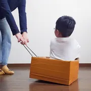 【保育士監修】1歳から遊べる　段ボールで作るくるま