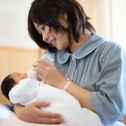 生後1ヶ月の赤ちゃんの授乳の間隔はどのくらい？