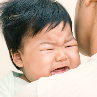 泣いている子ども