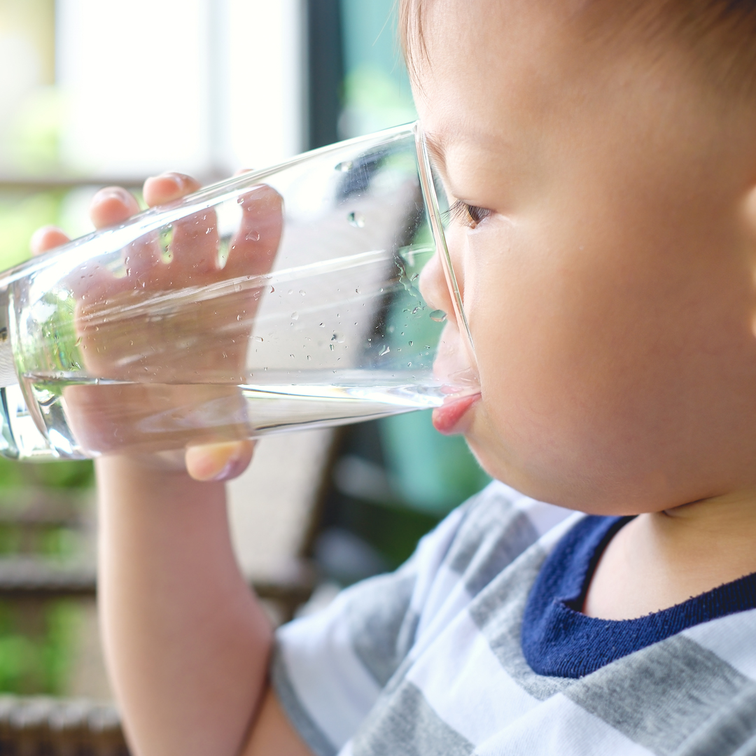 管理栄養士監修 離乳食の時期の飲み物はいつから 種類や量や与え方は Mamadays ママデイズ