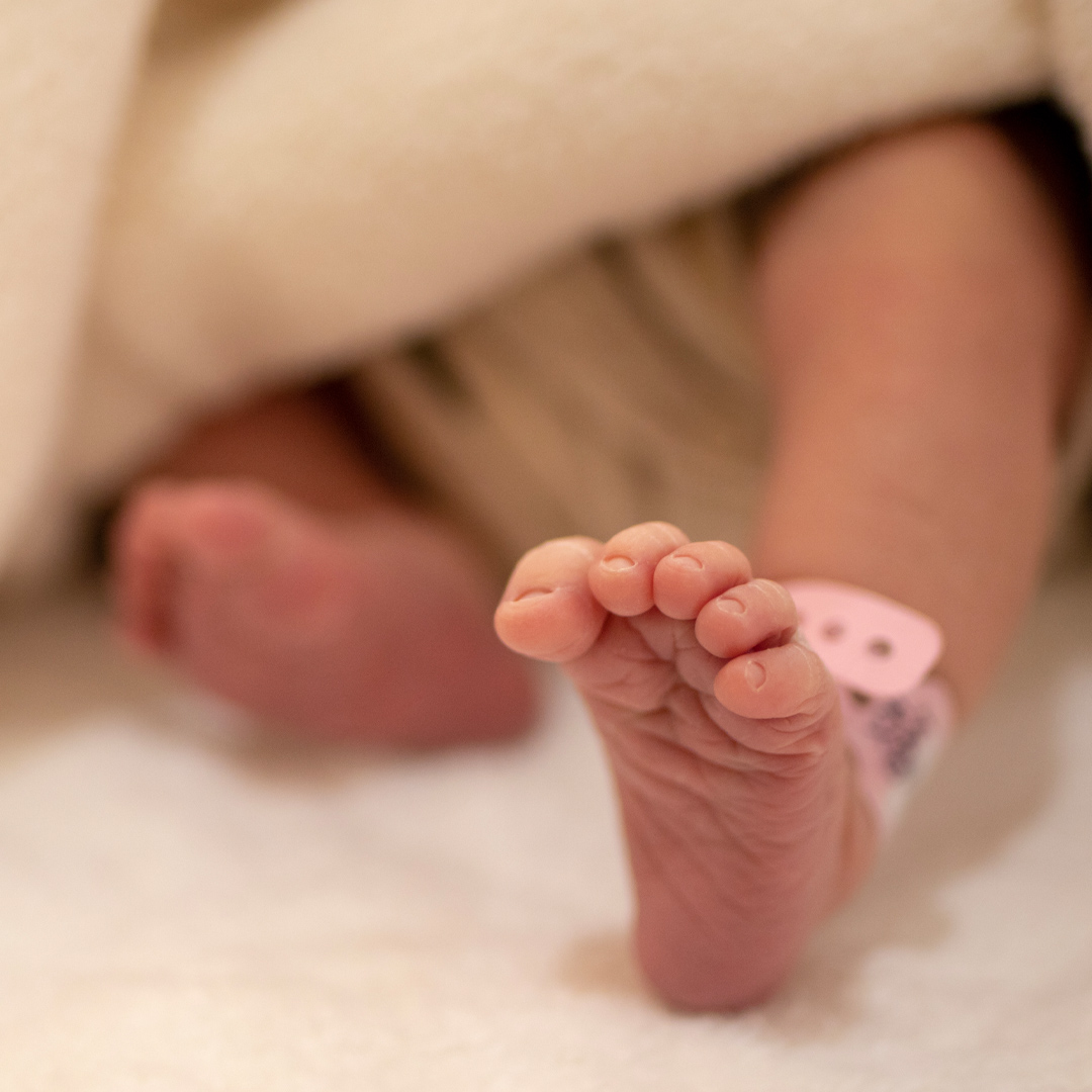 小児科医監修 赤ちゃんと子どもの症状別ホームケア 手足に異常がある Mamadays ママデイズ