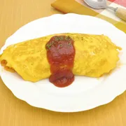 【管理栄養士監修】離乳食のオムライスはいつから？レシピを動画で紹介