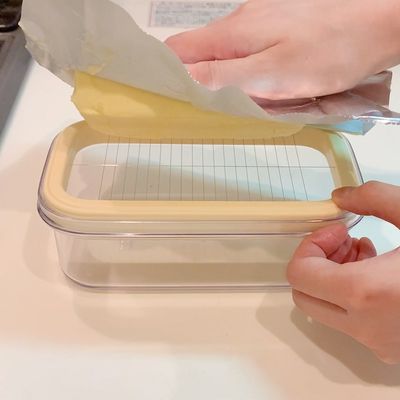EC_白完_E00497_ギューっとひと押し!_5gにカットできちゃうバターケース.00_00_11_18.静止画001