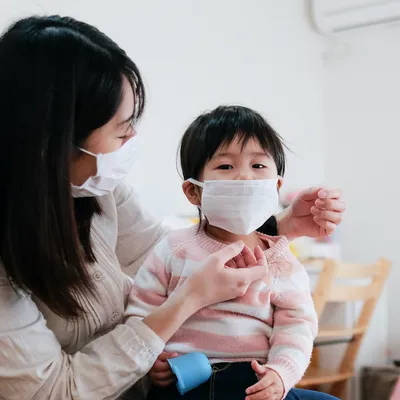 むしろ危険！　2歳未満の子どものマスク