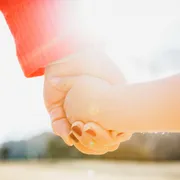 子連れ再婚はうまくいかない？後悔しないためのポイントや手続きを解説