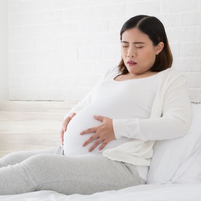 【医師監修】妊娠後期に息苦しくなるのはなぜ？貧血との関係は？